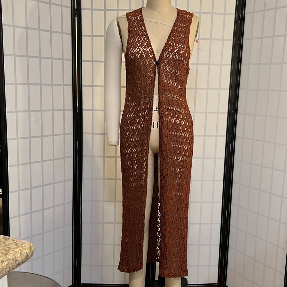 Vintage 1970’s midi length knit vest